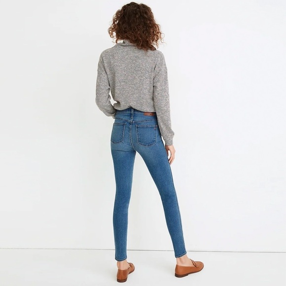 NWT - Madewell - Petite 10" High-Rise Skinny Jeans in Dewitt Wash: Button-Front - Picture 3 of 12